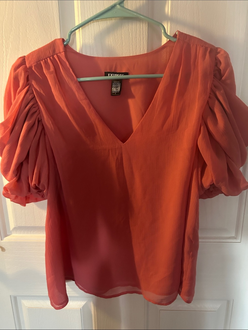 Express Women's Coral/Samon V-Neck Puff Sleeve Blouse